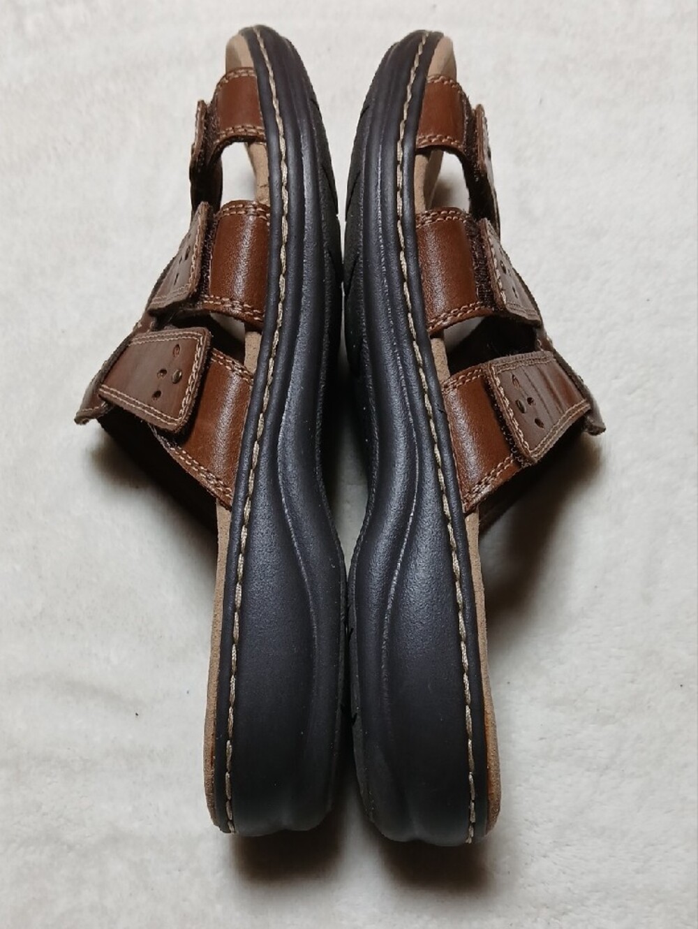 Clarks Brown Triple-Strap Leather Slide Sandals Size 8.5 Womans - Picture 3 of 7